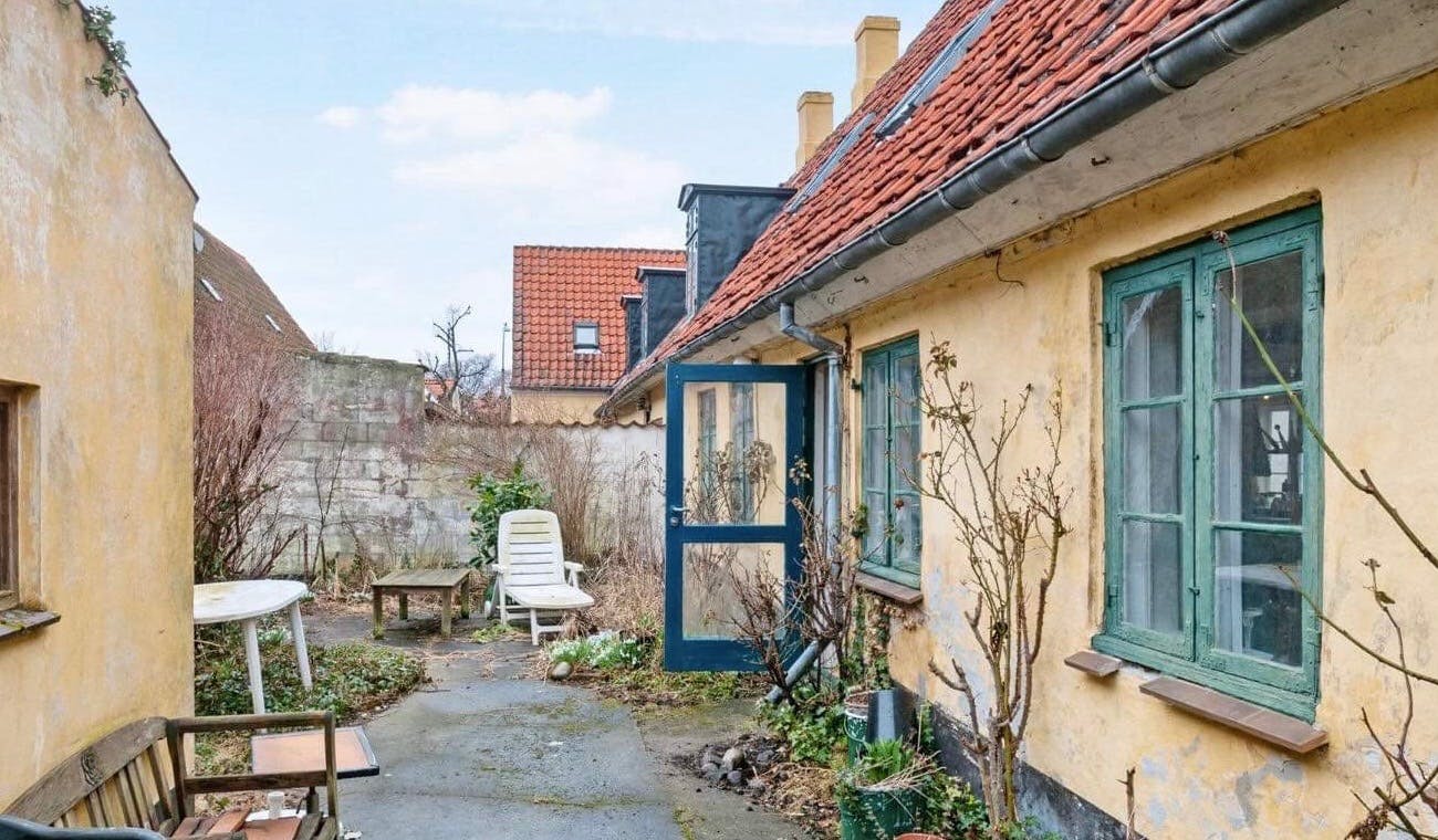 Før oppussing av hage Før oppussing av hage